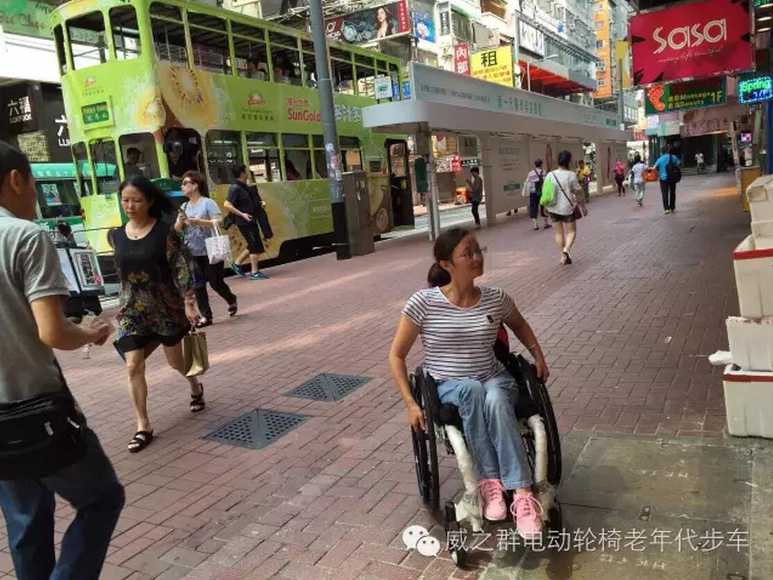 她厚颜无耻说自己最美!你怎么看?